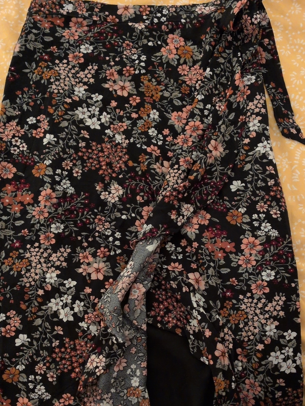 Abercrombie & Fitch Black Floral Midi Wrap Skirt with Pink & Rust Blooms (Sz M)